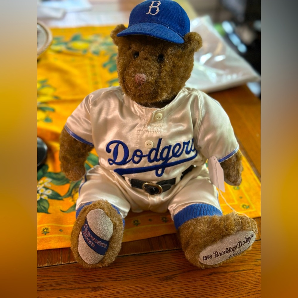 Vintage Brooklyn Dodgers #42 Limited Edition Cooperstown Teddy Bear 686/2500 GUC